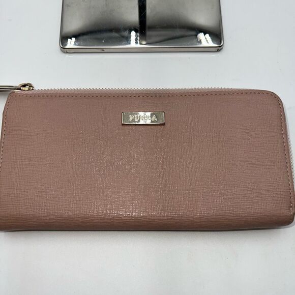 Furla Saffiano Leather Made in Italy Zip Around‎ Wallet in Blush - Picture 2 of 13